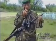 “duke-i-evidentuar-te-renet”-sami-lushtaku-publikon-pamje-menjehere-pasi-forcat-serbe-kishin-kryer-maskren-e-rrezalles