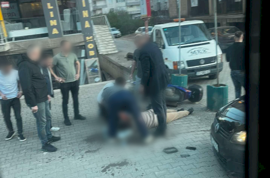 aksident-i-rende-ne-fushe-kosove,-lendohet-shoferi-i-motocikletes