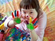 mbi-4-mije-femije-me-nevoja-te-vecanta-pa-mbeshtetje-adekuate-ne-kosove