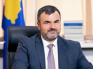 avokati-i-popullit-i-shqiperise-vjen-ne-kosove,-bashke-me-qelajn-takojne-haxhiun-dhe-kryetarin-e-kushtetueses