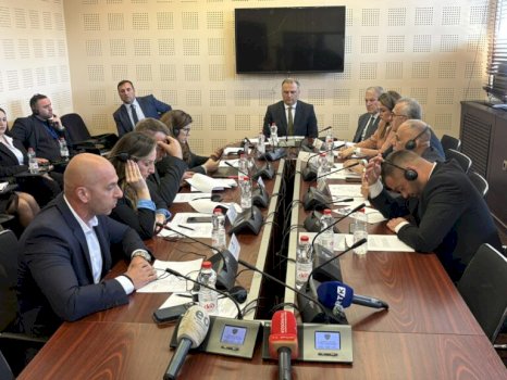 debat-ne-komisionin-per-ceshtje-te-sigurise,-musliu-kunder-raportit-te-aip-se,-reagon-sogojeva-dermaku