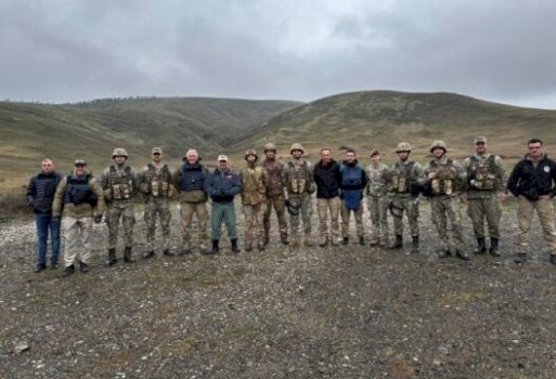 ushtare-nga-austria,-italia-dhe-rumania-zhvillojne-trajnim-per-asgjesimin-e-mjeteve-shperthyese-ne-kosove