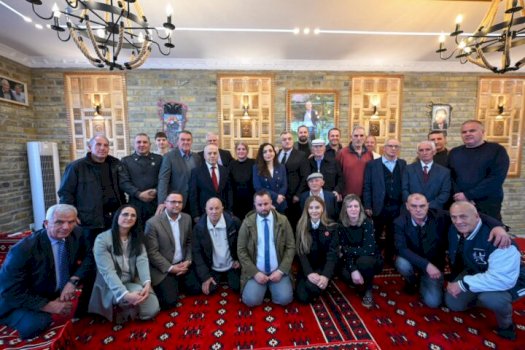 osmani-kujton-mehmet-bojkajn-nga-isniqi:-kontributi-i-tij-nuk-do-te-harrohet-kurre