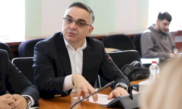 tahiri:-kalkulime-elektorale,-bllokada,-refuzime,-vonesa-–-era-e-zgjedhjeve-po-ndjehet-qarte