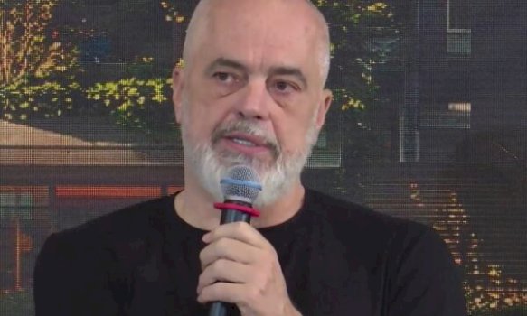 “per-te-gjithe-ata-qe-lehin-ne-cdo-gjuhe,-nga-shqipja-ne-anglisht”,-rama-godet-ata-qe-‘kornizojne’-ndertimin-si-krim