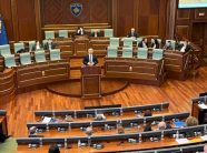 besnik-tahiri:-kjo-qeveri-e-ka-bllokuar-kosoven