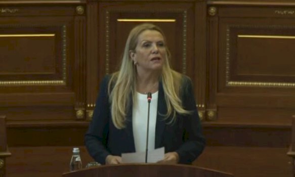 time-kadrijaj-per-donika-gervallen:-mos-ta-falte-zoti-evladin-e-keq-se-ta-felliqe-emrin-e-familjes