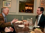 kurti-tregon-se-ka-darkuar-tre-ore-me-malcolm:-mahnitem-nga-fuqia-intelektuale-e-tij,-kosova-ka-nevoje-per-njerez-si-sir-noel