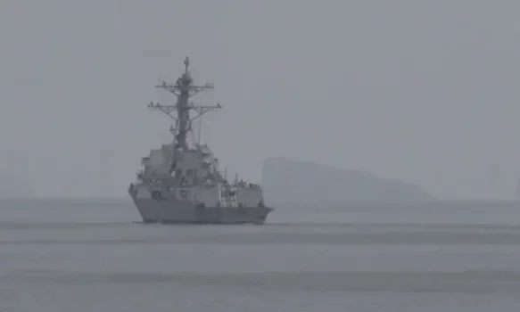 shba-njofton-se-dy-anije-luftarake-amerikane-kane-hyre-ne-ngushticen-e-hormuzit