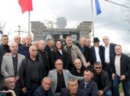 bekim-haxhiu:-zbulohet-pllaka-perkujtimore-ne-prekaz-per-deshmoret-dhe-martiret