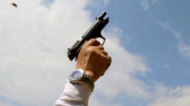 dy-te-dyshuar-i-kane-vendosur-pengesa-ne-rruge-te-miturve,-detaje-nga-grabitja-e-armatosur-ne-prizren