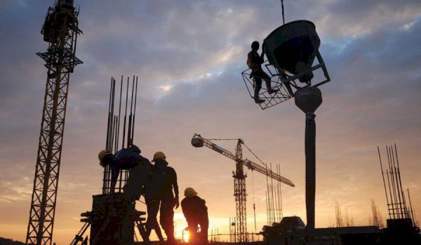 shoqata-e-ndertimtareve-te-kosoves:-pasiguria-politike-dhe-ngerci-institucional-po-rrezikojne-zhvillimin-e-sektorit-te-ndertimtarise-ne-kosove