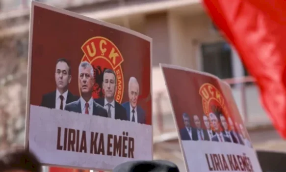 mblidhen-rreth-100-mije-nenshkrime-per-kreret-e-uck-se,-dorezimi-ne-hage-muajin-tjeter