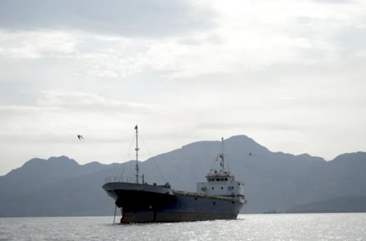 ushtria-amerikane-njofton-per-bllokimin-e-te-gjitha-porteve-iraniane-nga-sot