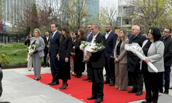 homazhe-tek-memoriali-“heroinat”-ne-diten-e-te-mbijetuarve-te-dhunes-seksuale-ne-kosove