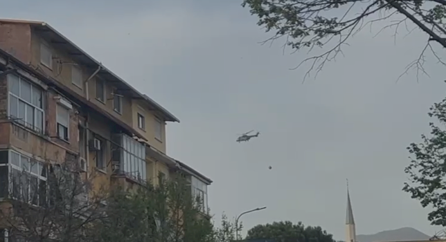 flaket-dalin-jashte-kontrollit-prane-qsut,-nderhyn-“mbrojtja”-me-helikopter