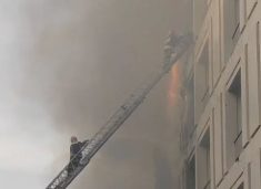 zjarri-i-madh-ne-tirane,-shkon-ne-5-numri-i-te-lenduarve,-asfiksohet-edhe-nje-zjarrfikes