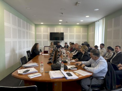 komisioni-per-legjislacion-interviston-kandidatet-per-anetare-te-kgjk-se