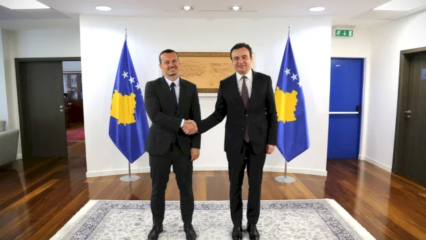 nga-suhareka-deputet-ne-zvicer,-arber-bullakaj-ne-takim-me-kurtin-flet-per-integrimin-dhe-sukseset-e-mergates