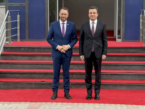 kurti-pret-ne-takim-zv.kryeministrin-dhe-ministrin-e-puneve-te-jashtme-te-belgjikes,-maxime-prevot