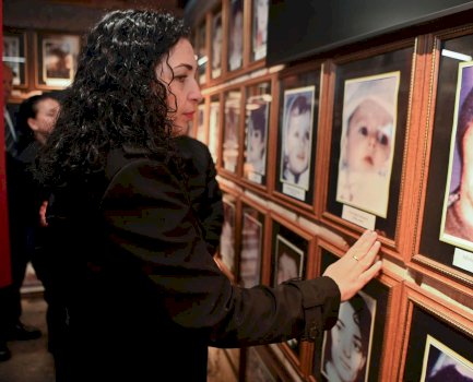 osmani:-ne-kete-pervjetor-te-masakrave-ne-poklek-e-cikatove,-kujtojme-e-nuk-harrojme-kurre