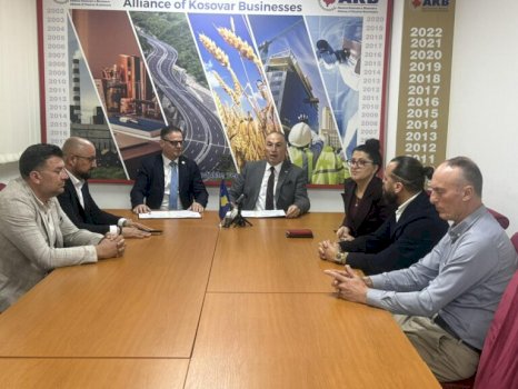 akb-dhe-rrjeti-global-i-bizneseve-nenshkruajne-marreveshje-bashkepunimi