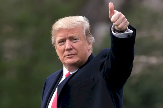 trump-falenderon-te-gjithe-shtetet-qe-kontribuuan-ne-lirimin-e-ngushtices-se-hormuzit