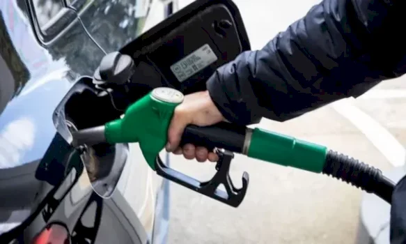 lajmi-per-hapjen-e-hormuzit-s’i-ul-cmimet-e-naftes-ne-kosove,-tavani-i-njejte-me-dje