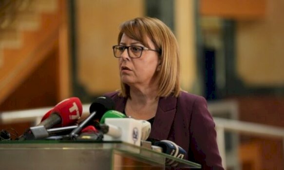 bajrami:-ekonomia-globale-ne-faze-te-rrezikshme,-qeveria-jone-po-pergatitet-per-zgjedhje,-kryeministri-jashte-vendit