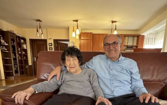 shaqir-totajt-i-vdes-nena:-nuk-paska-moment-me-te-veshtire-se-te-mbetesh-pa-nane