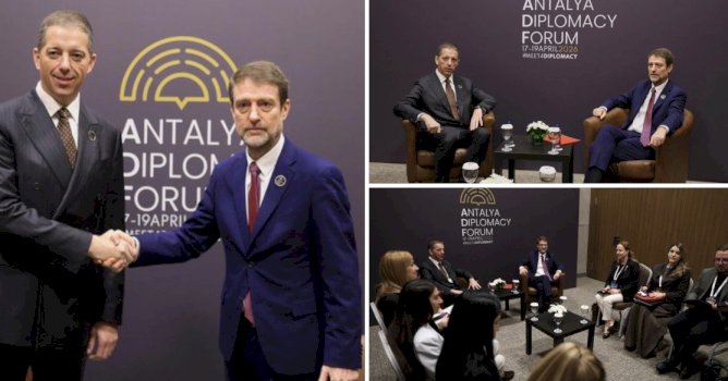 hoxha-takon-gjuriqin-ne-antalya,-flasin-per-hapjen-e-nje-konsullate-shqiptare-ne-bujanoc:-lidhur-me-kosoven,-kemi-qendrime-thelbesisht-te-kunderta