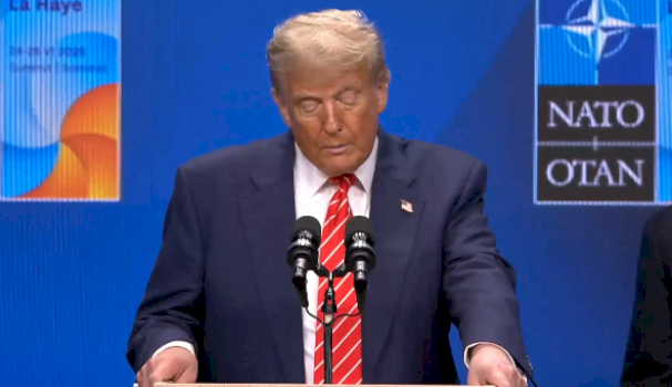 rikthimi-i-krizes-ne-hormuz,-trump-therret-takim-ne-dhomen-e-situatave,-zyrtari-amerikan:-lufta-mund-te-rifilloje