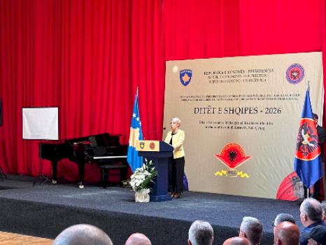 gervalla-per-sali-cekajn:-nga-lufta,-permes-telefonit-satelitor-na-fliste-jo-per-veten,-na-fliste-per-bashkeluftetaret-e-tij