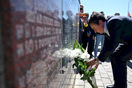 kryeministri-kurti-perkujton-viktimat-e-19-prillit-’99-ne-lipjan-dhe-intelektualet-e-zhdukur-te-mitrovices