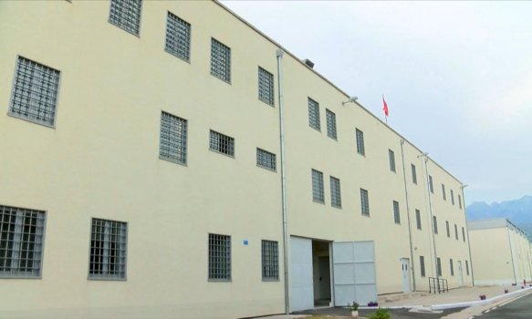 dy-te-paraburgosur-rrahin-gardianin-e-burgut-ne-shkoder