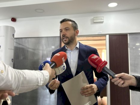 arian-tahiri-nuk-deklarohet-per-ceshtjen-e-presidentit