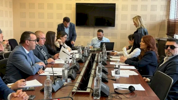 ​buxheti-per-lojerat-mesdhetare-perplase-deputetet-ne-komision