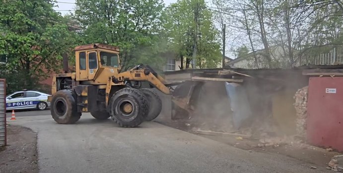 nen-shoqerine-e-policise,-trepca-rrenon-objektet-pa-leje-ne-parcelen-e-saj-ne-mitrovice-te-veriut