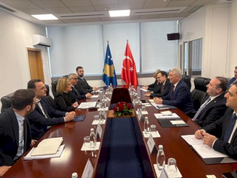 kusari-lila-pret-ne-takim-homologun-e-saj-nga-turqia,-omer-bolat