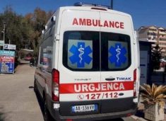 shkoder:-27-vjecarja-humb-jeten-pas-lindjes-se-binjakeve