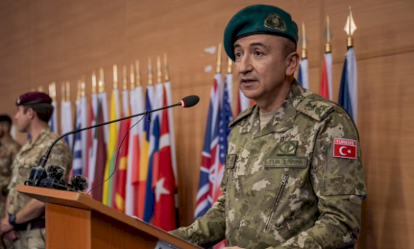 komandanti-i-kfor-it:-situata-e-sigurise-ne-kosove-aktualisht-eshte-stabile,-por-ne-mbetemi-vigjilente