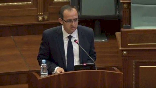 hoti:-mungesa-e-transparences-ne-dialogun-me-serbine-eshte-shqetesuese