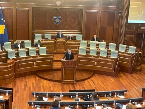 kurti-i-pergjigjet-rrahmanit:-martasa-e-se-njejtes-gjini-eshte-ceshtje-gjinore,-jo-familjare