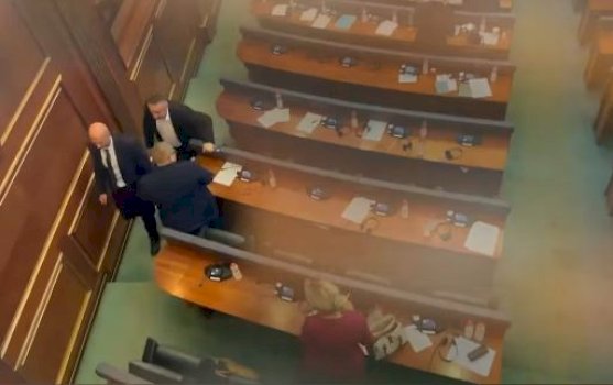 deputetet-serbe-leshojne-sallen-pas-vendimit-per-sulmin-terrorist-ne-banjske