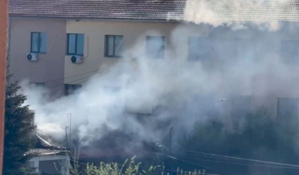 perfshihet-nga-flaket-banesa-ne-korce