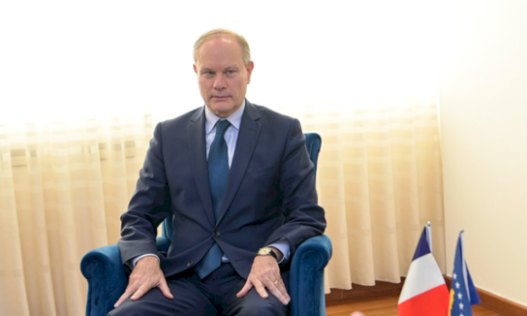 emisari-francez:-per-francen-eshte-thelbesore-qe-te-gjitha-vendet-e-bp-ta-kene-perspektiven-per-te-hyre-ne-be