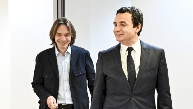 elvis-hoxha-i-lvv-se-i-“shpall”-zgjedhjet,-akuzon-opoziten,-por-edhe-mediat