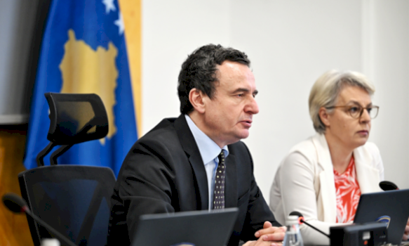 kurti-e-mbledh-online-qeverine,-e-“ploteson-dhe-ndryshon”-vendimin-per-komisionin-e-jurisprudences-per-te-cilin-i-reaguan