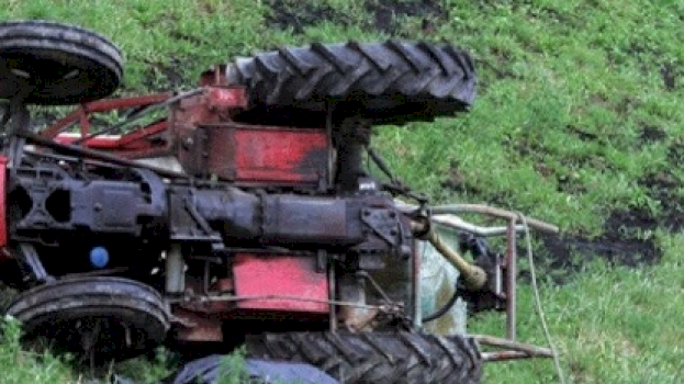 u-shtyp-nga-traktori-derisa-po-e-rregullonte,-nderroi-jete-80-vjecari-ne-luboten-te-shkupit