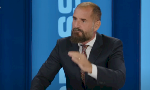 Çim Peka  Në zgjedhjet e qershorit Kurti përballet me Osmanin  jo me partitë  fituesi përcaktohet nga dy pyetje